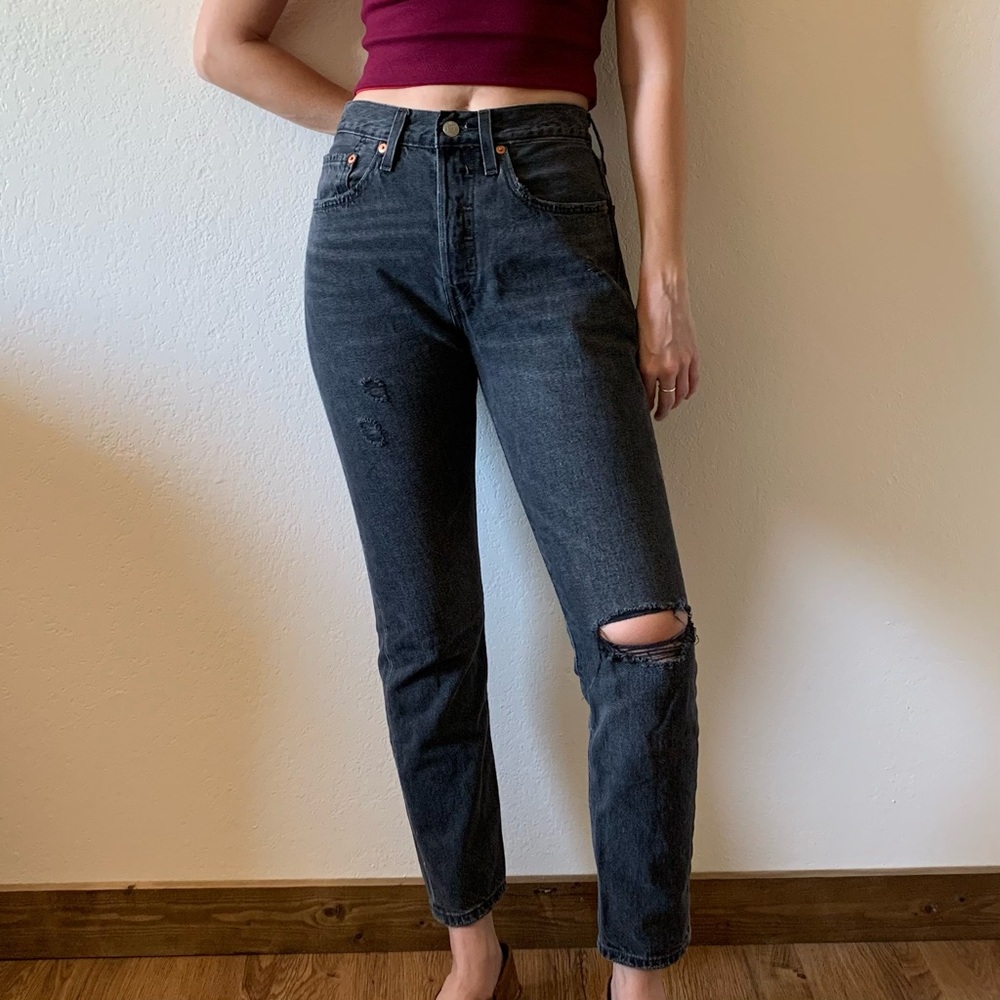 Levi’s 501 Black Ripped Skinny Jeans High Rise Size 26